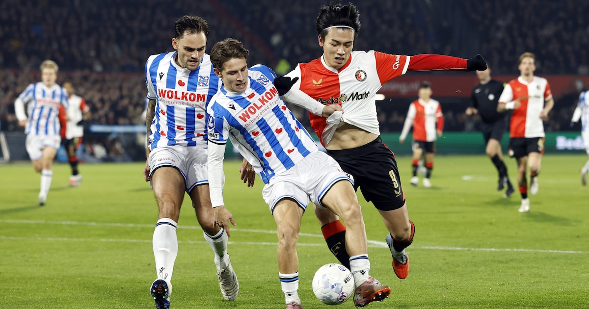 Feyenoord ligt ook uit de beker na verlies tegen Heerenveen (2-3), druk op Van Persie wordt torenhoo