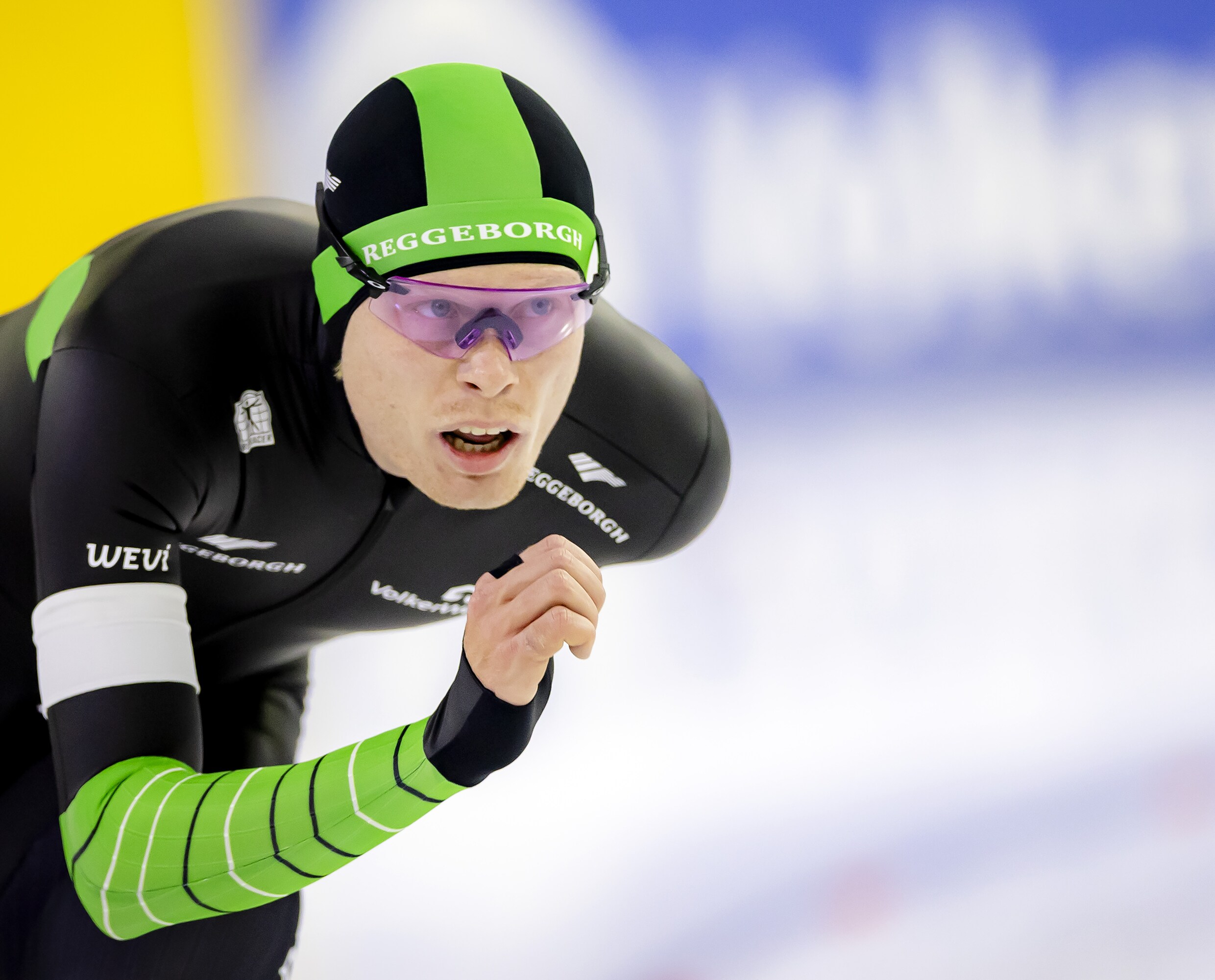 Joep Wennemars houdt hoofd koel in zenuwenspel 1.500 meter, Tim Prins ...