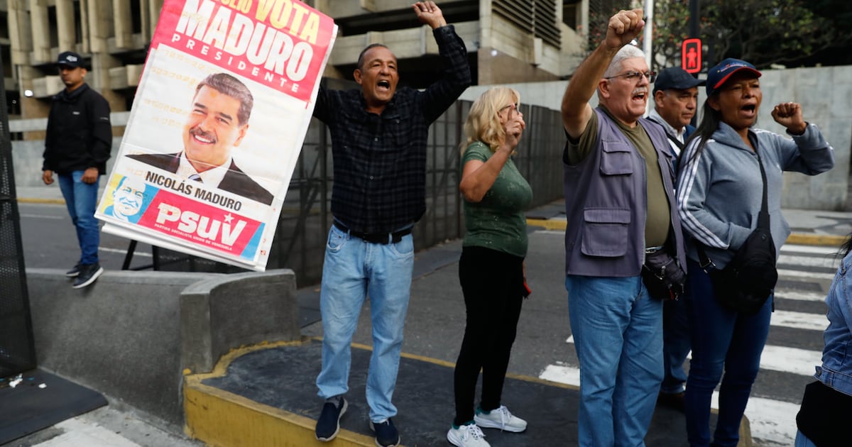 Lezersreacties Venezuela: ‘Dit kunt u toch niet zomaar laten passeren, meneer Rutte?’