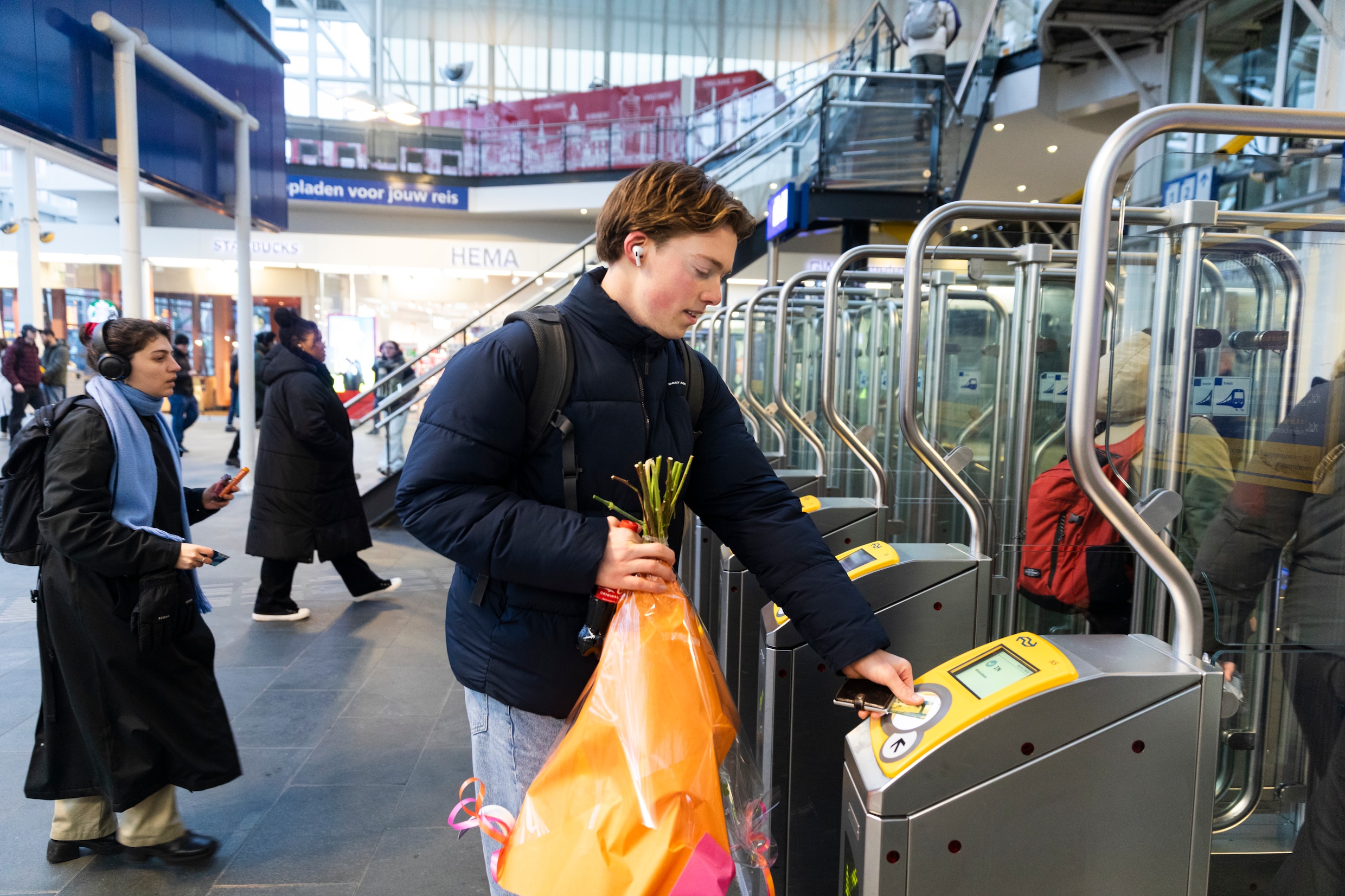 NS zet treinen stil in Voorburg voor ‘100-procentcontrole’ – en gaat ...