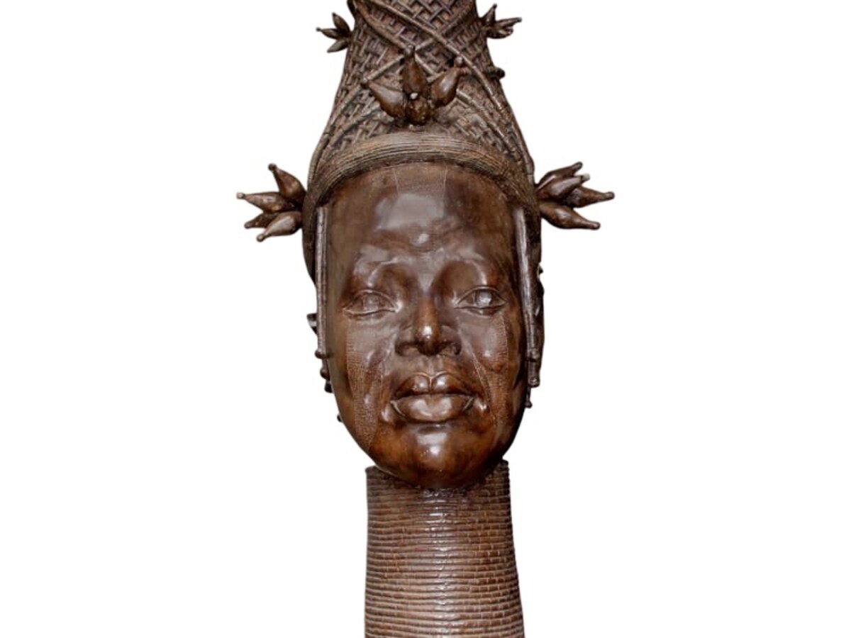 Deze gestolen bronzen moddervis gaat terug naar Benin City, maar
