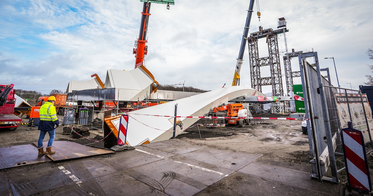 Bij dodelijk ongeluk met brug in Lochem werkten bouwbedrijven langs elkaar heen