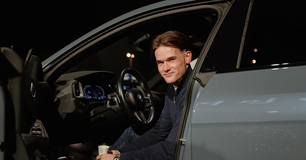 In het weekend nemen we het leven door met een toevallige passant. Deze week: nummertjes uitwisselen