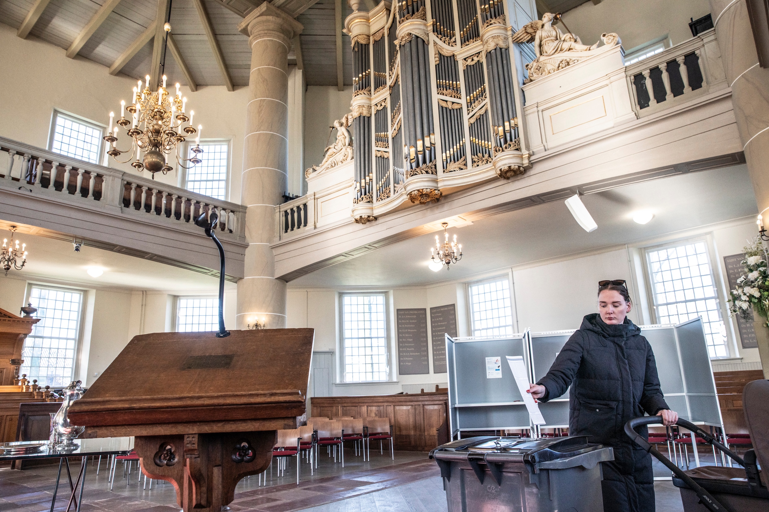In Smilde kunnen mensen stemmen in de koepelkerk of in het bijgebouw 't Kompas.