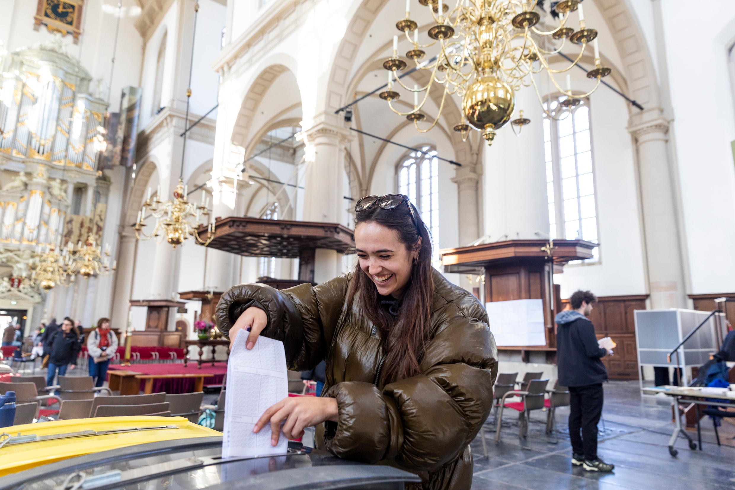 Een stemmer in de Westerkerk in Amsterdam.