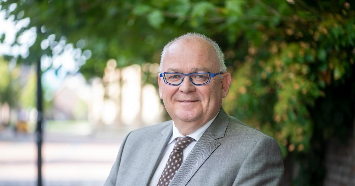 Burgemeester Doesburg stapt op nu raad zich tegen fusie begint te keren