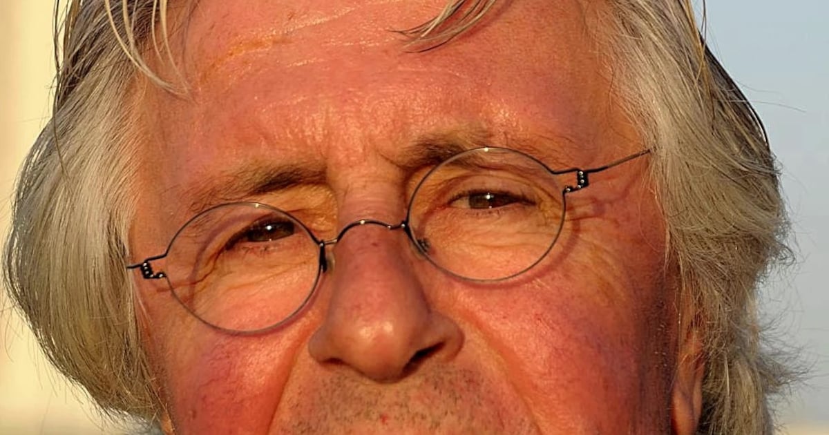 ‘De Alain Delon van de velden’ transformeerde na een zwaar auto-ongeluk van voetbaltrainer naar spor