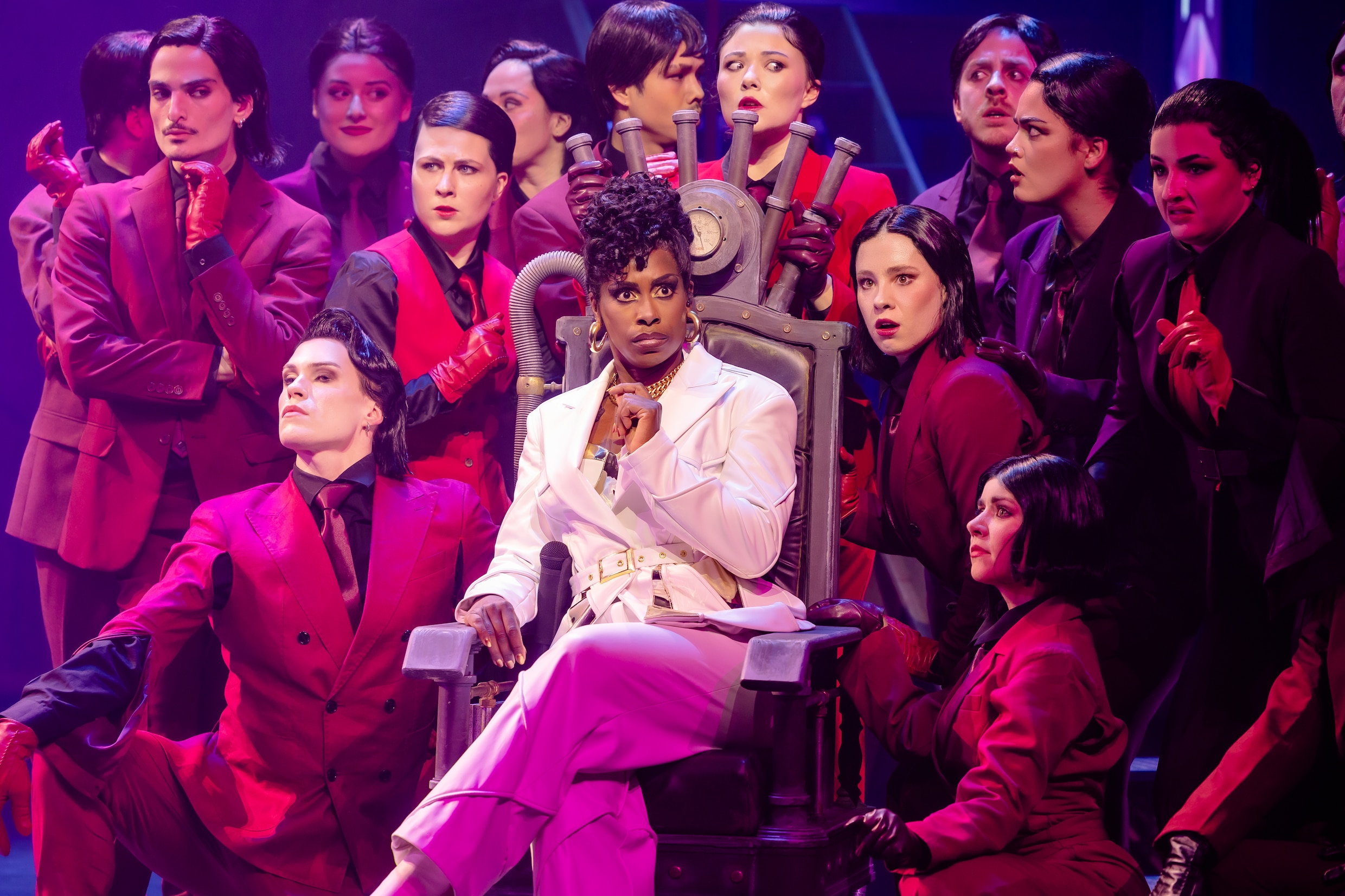 In de opgefriste Queen-musical 'We Will Rock You' valt vooral te