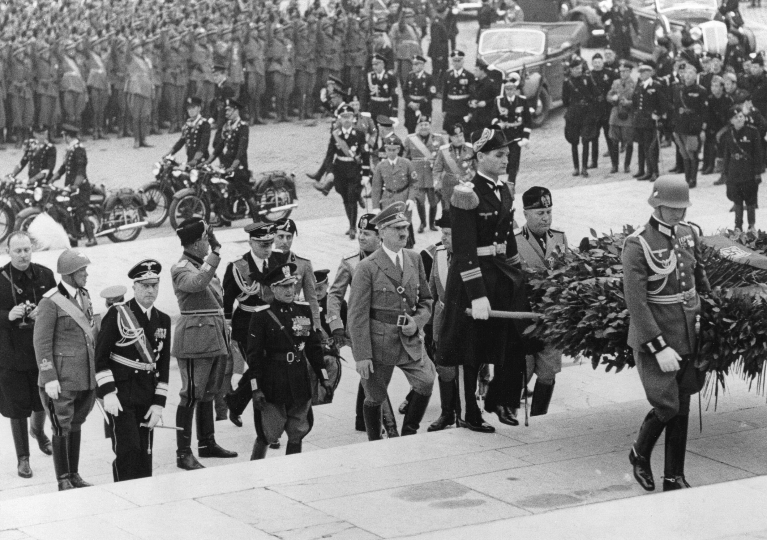 Vandaag in 1938: Hitlers bezoek aan Rome had triomfantelijker gekund ...