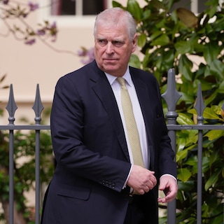 Britse oud-prins Andrew weer in het nieuws, nu als huisjesmelker