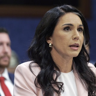Met Tulsi Gabbard vertrekt er weer een vrouw uit Trumps kabinet
