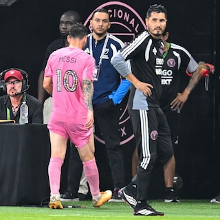 Messi valt in 73e minuut uit bij Inter Miami, zorgen over WK-deelname