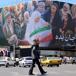Iran bestookt basis VS na Amerikaanse aanval op drones bij Iraanse stad Bandar Abbas