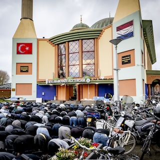 Rotterdam mosque pelted with stones and vandalized. 'There is less connection in the Netherlands,' says board member