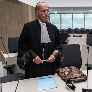 Radicaal-rechtse studenten voor de rechter om mishandeling: ‘Heeft u het nazilied gezongen of niet?’