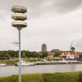 Kabinet schaft luchtalarm tóch niet af en tuigt zelfs een he
