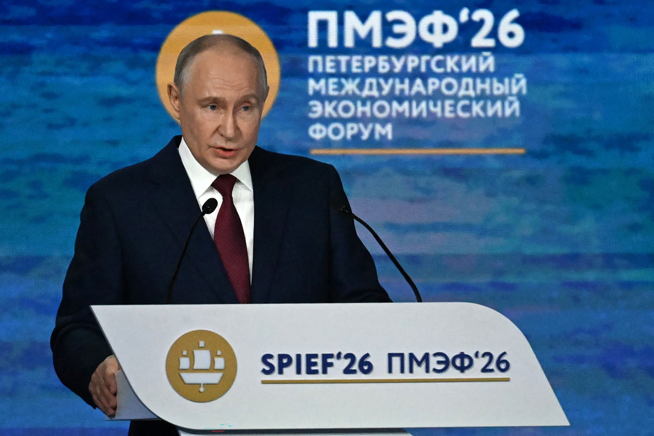 De Russische president Vladimir Poetin tijdens het economisch forum in St.-Petersburg.
