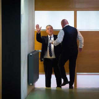 Hubert Bruls vond de avondklok aanvankelijk geen goed idee. 