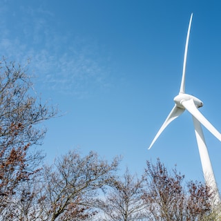 Denmark saved 2 billion euros on natural gas thanks to green power during Iran war