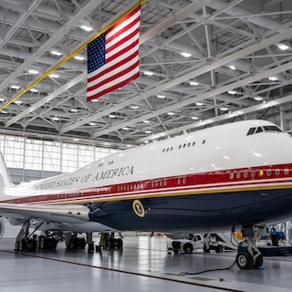 Trump presenteert ‘vliegend Witte Huis’, kosten van deze nieuwe Air Force One: 400 miljoen