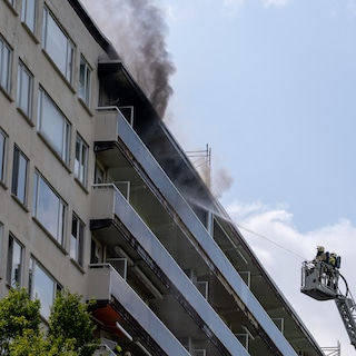 Zeker vijf doden bij grote brand in flat Antwerpen