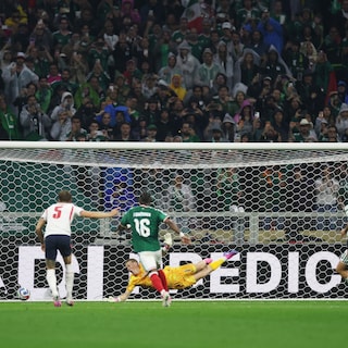 Engeland naar kwartfinale na zinderende slijtageslag tegen Mexico in mythisch Azteca