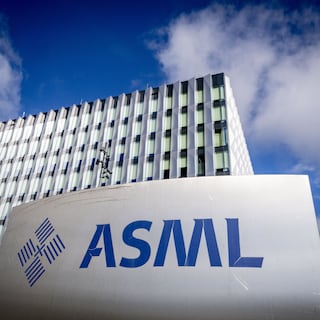 ASML forecasts higher revenue on booming AI chip demand