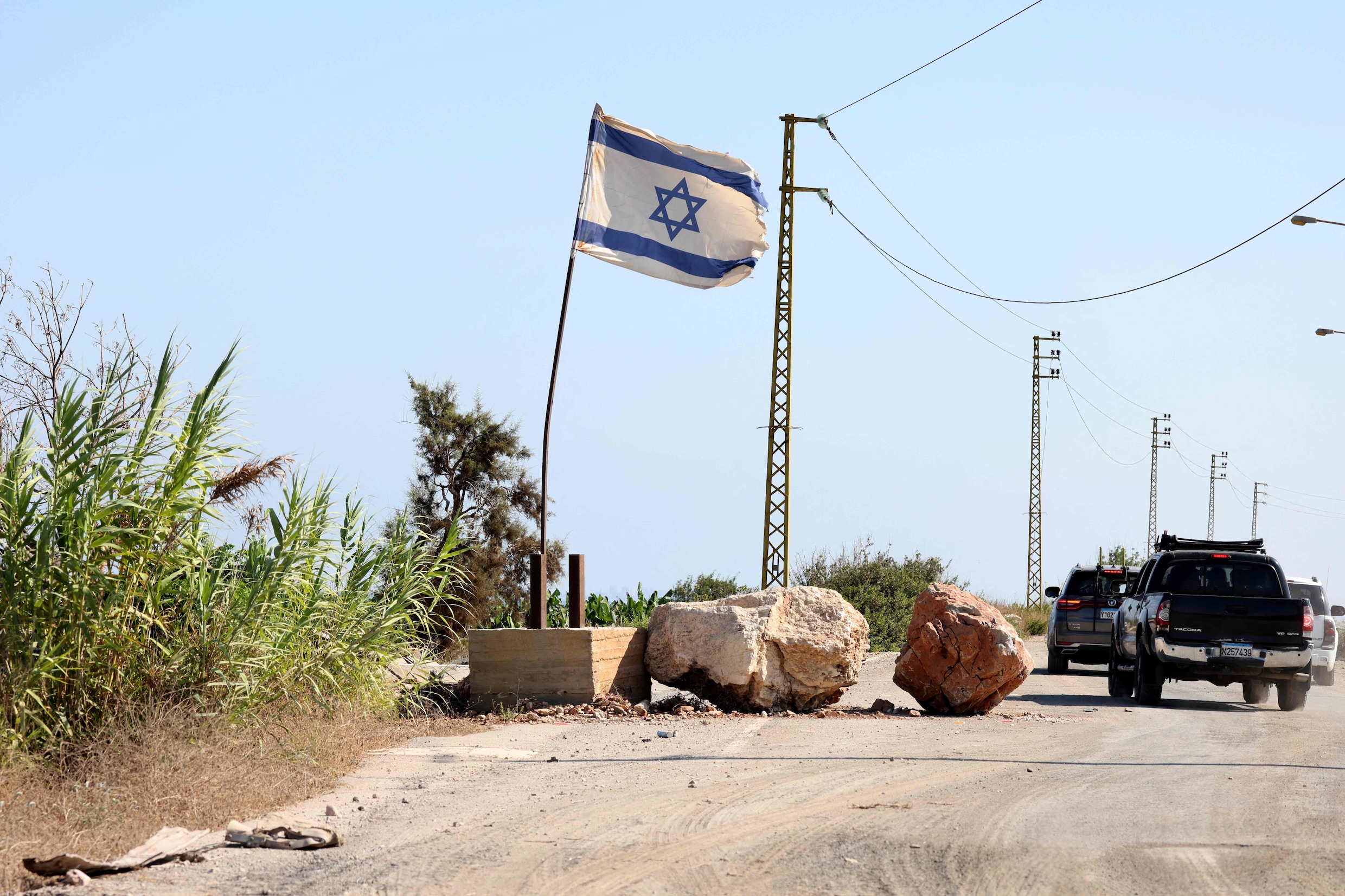 Beeld van een Israëlische vlag in het zuiden van Libanon. 