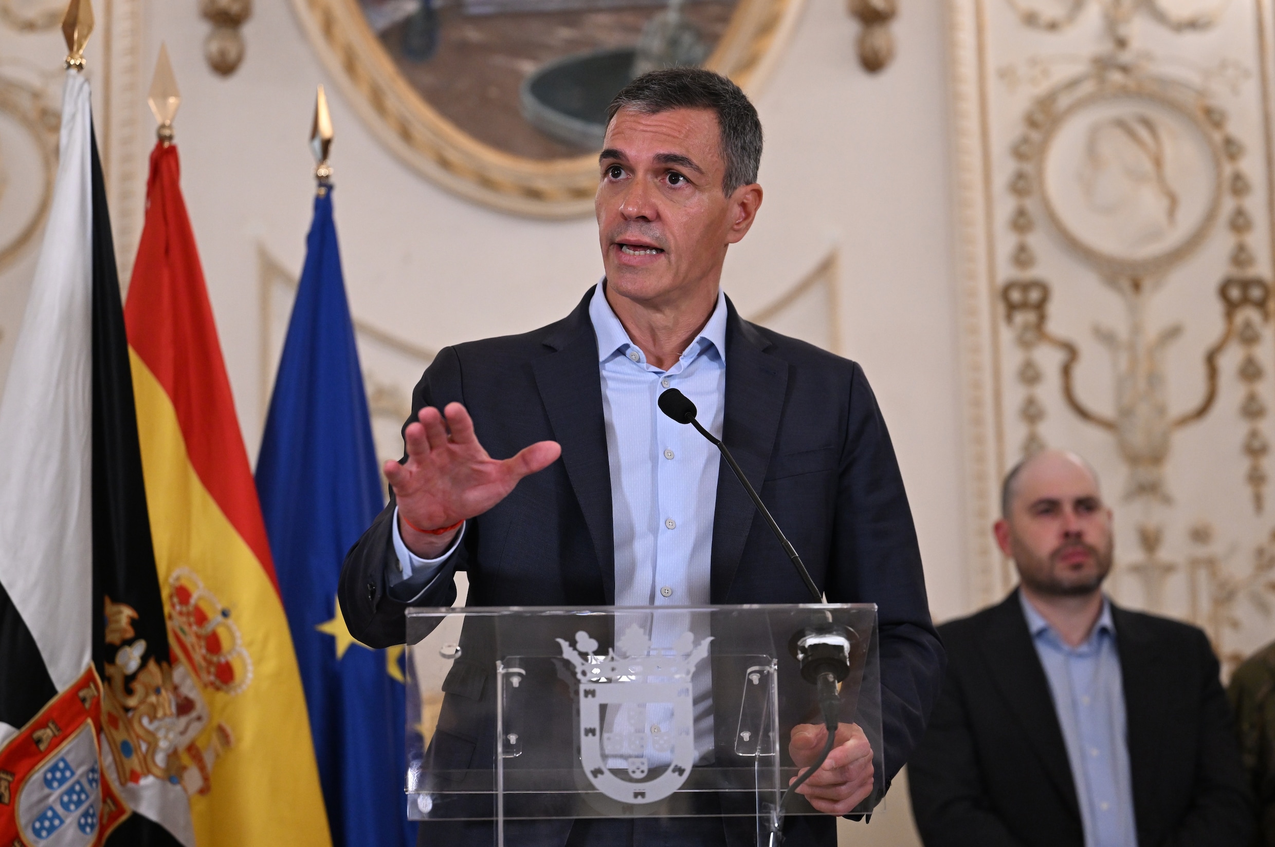 Sánchez op een persconferentie in Ceuta.