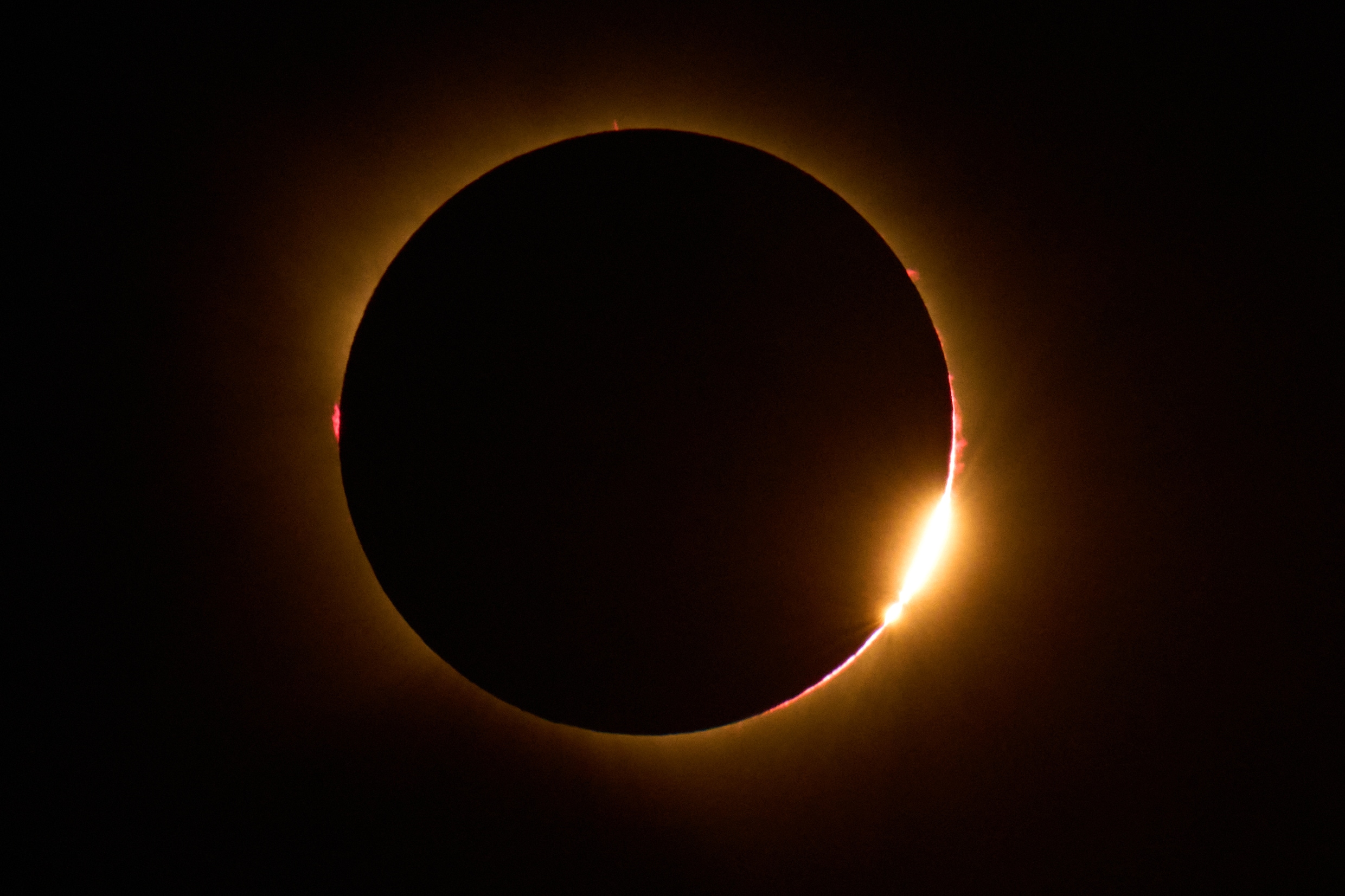 De volledige eclips bij Berlanga de Duero, in het midden van Spanje.