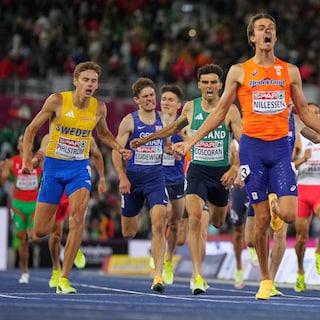 Machtige eindsprint brengt Stefan Nilessen verrassende EK-titel op 1.500 meter