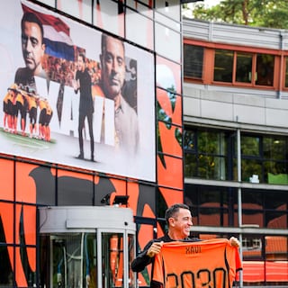 Dat Xavi Hernández, een Spanjaard, nu bondscoach is, zegt iets over de verruimde blik van de KNVB