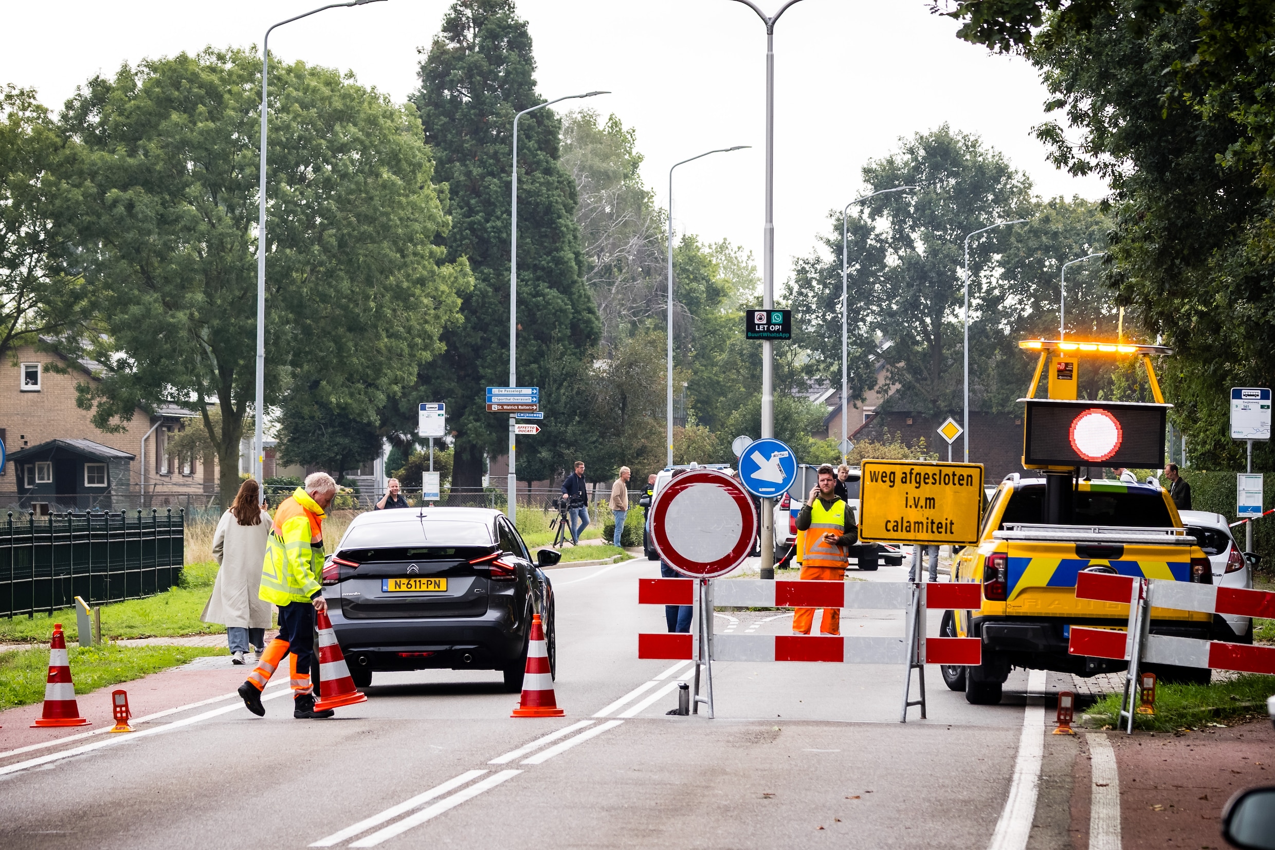 Een wegafzetting nabij de Ewijkseweg in het Gelderse Overasselt.