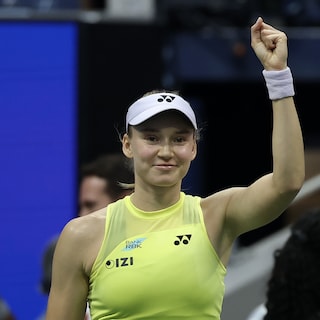 Elena Rybakina verslaat titelverdedigster Aryna Sabalenka en wint voor het eerst US Open