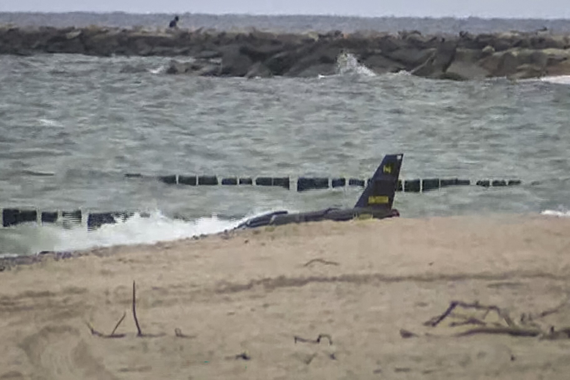 Een vermoedelijke Russische militaire drone die zondag uit de Oostzee werd opgevist, voor de Poolse kust.