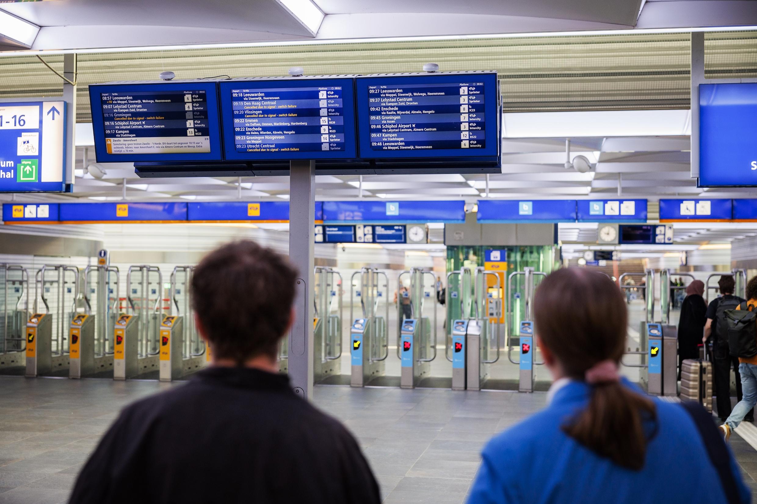 Reizigersinformatie op station Zwolle.