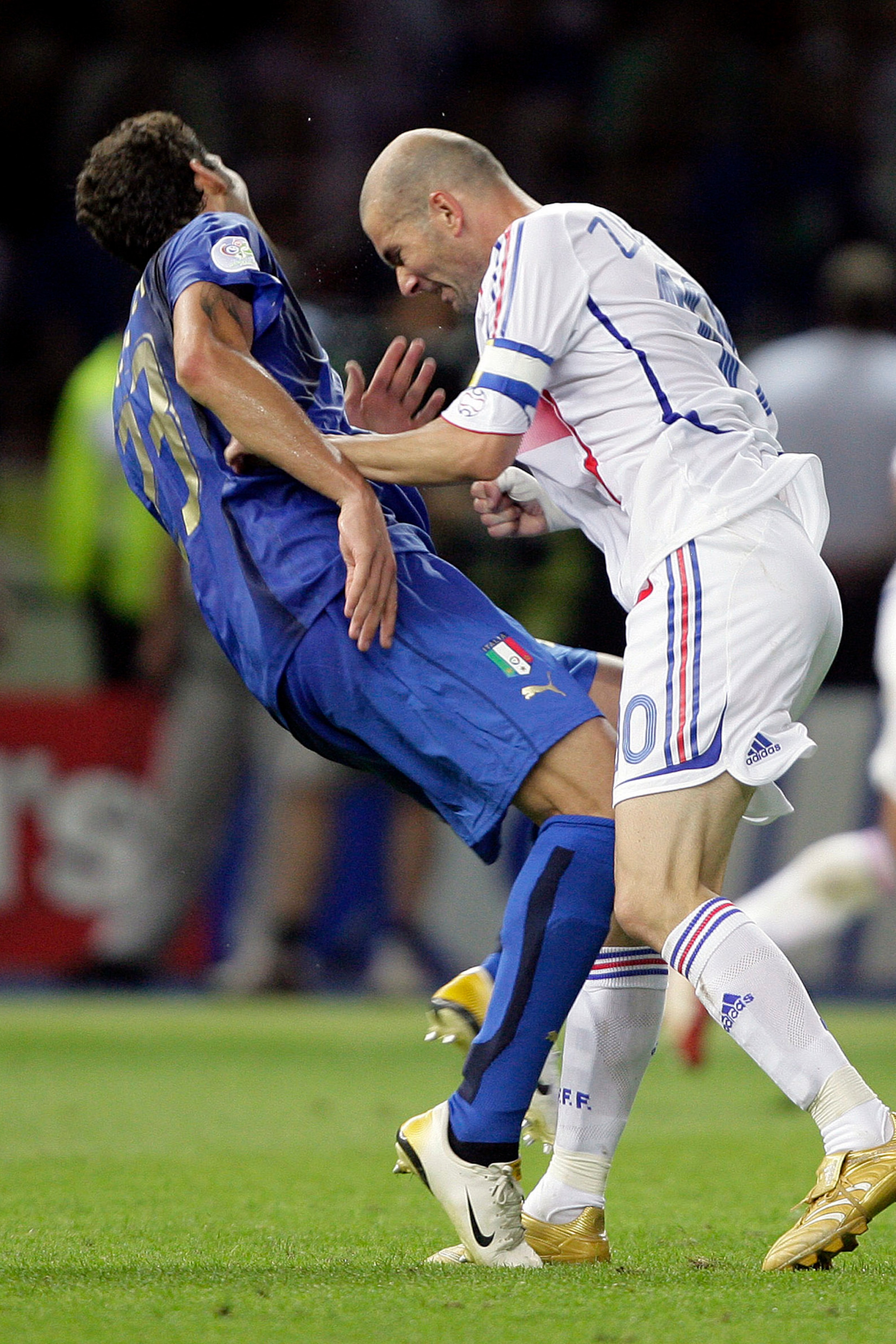 De kopstoot van Zidane tegen de Italiaan Marco Materazzi in de WK-finale van 2006.