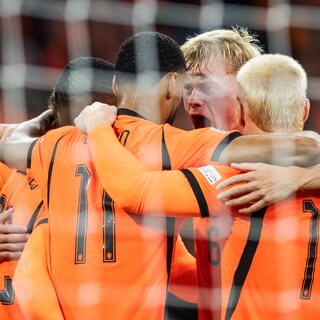 Van Bommels voorzet uit de toverdoos staat symbool voor de flair van Xavi’s Oranje