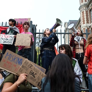 Scholierenprotesten in Frankrijk leiden tot politieke strijd en geweld: wat is er aan de hand?