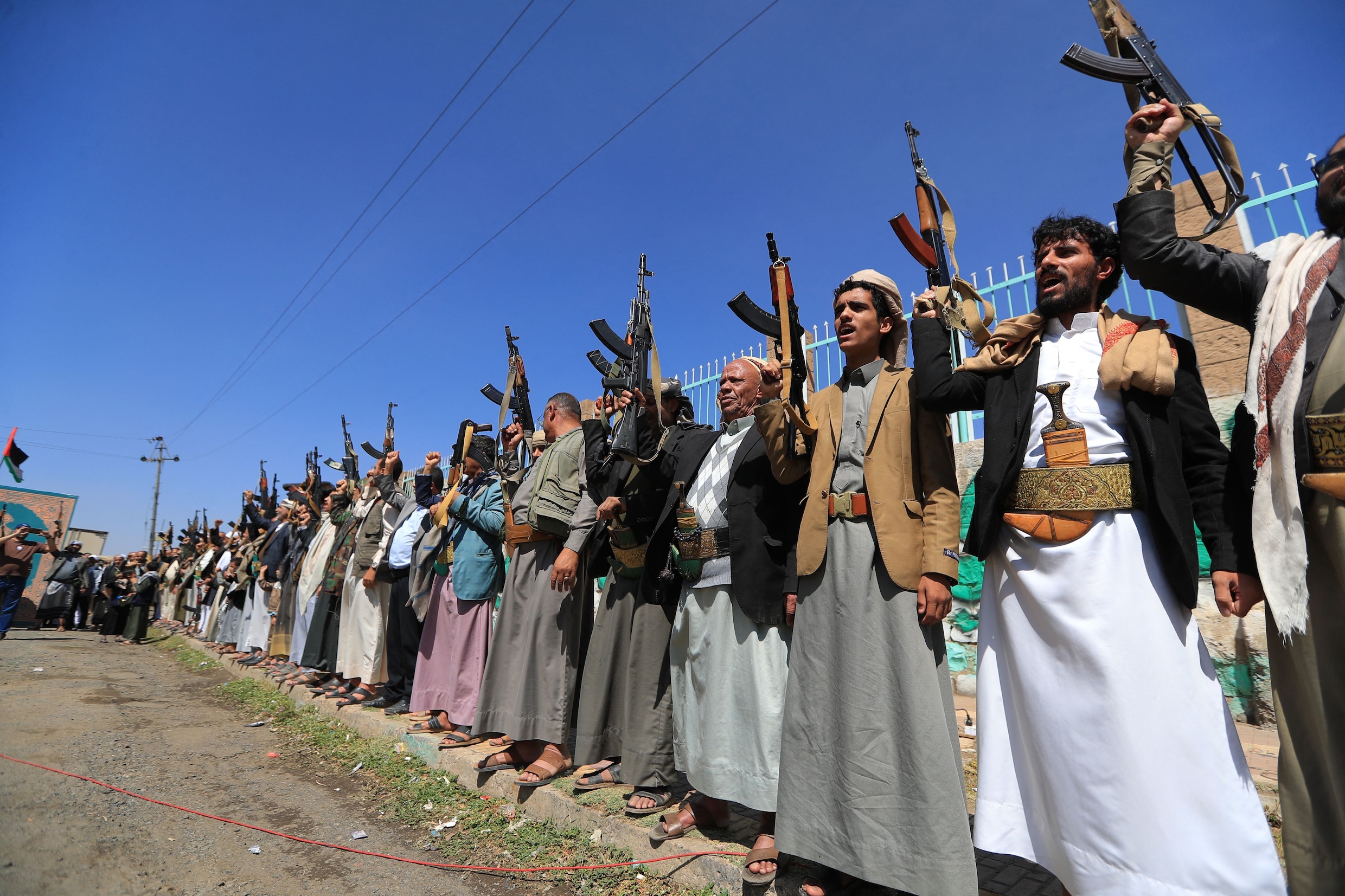 Een rally van Houthi-strijders in het Jemenitische Sanaa.