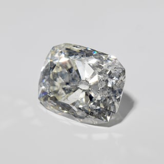 Nederland geeft diamant en zwaard terug aan Indonesië: 'Ze hadden nooit in Nederland moeten zijn'