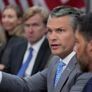 Defensieminister Hegseth bezoekt Midden-Oosten, mogelijk ontmoeting met Netanyahu