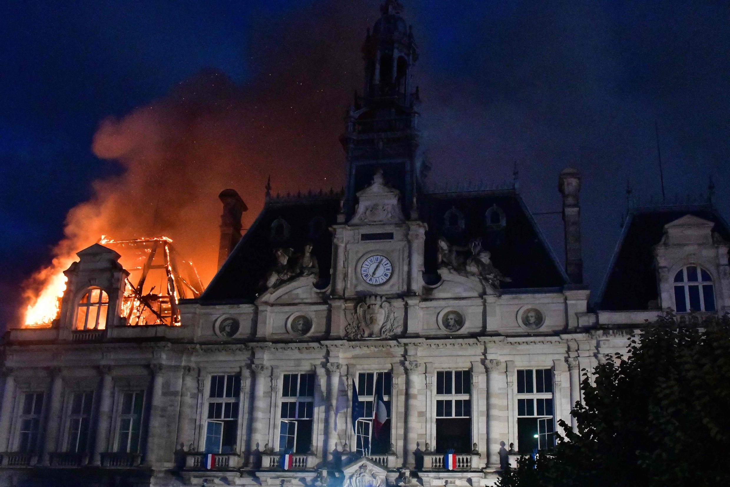 Het brandende stadhuis van Limoges. 