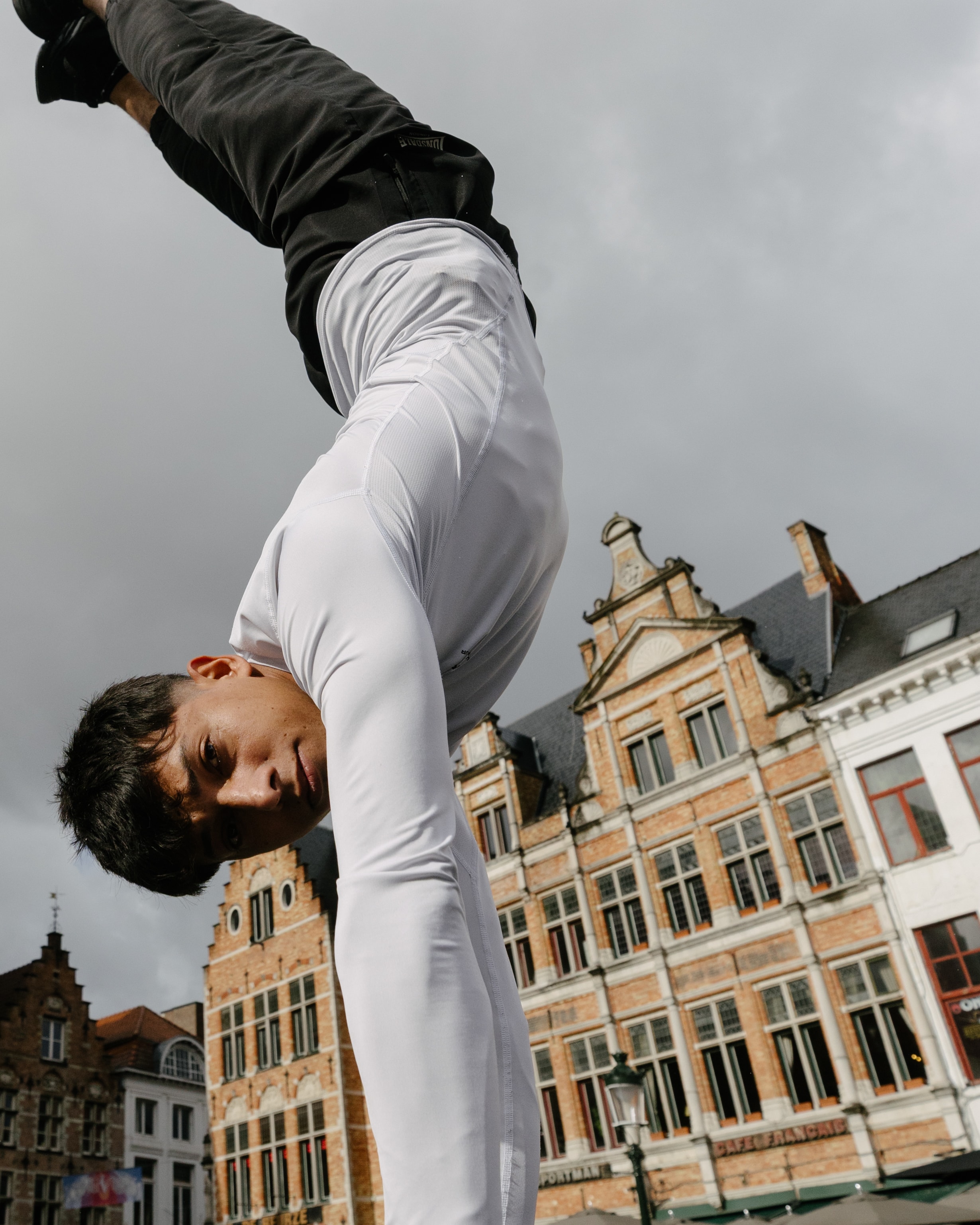 Hussein Issa is gek van parcours en calisthenics.