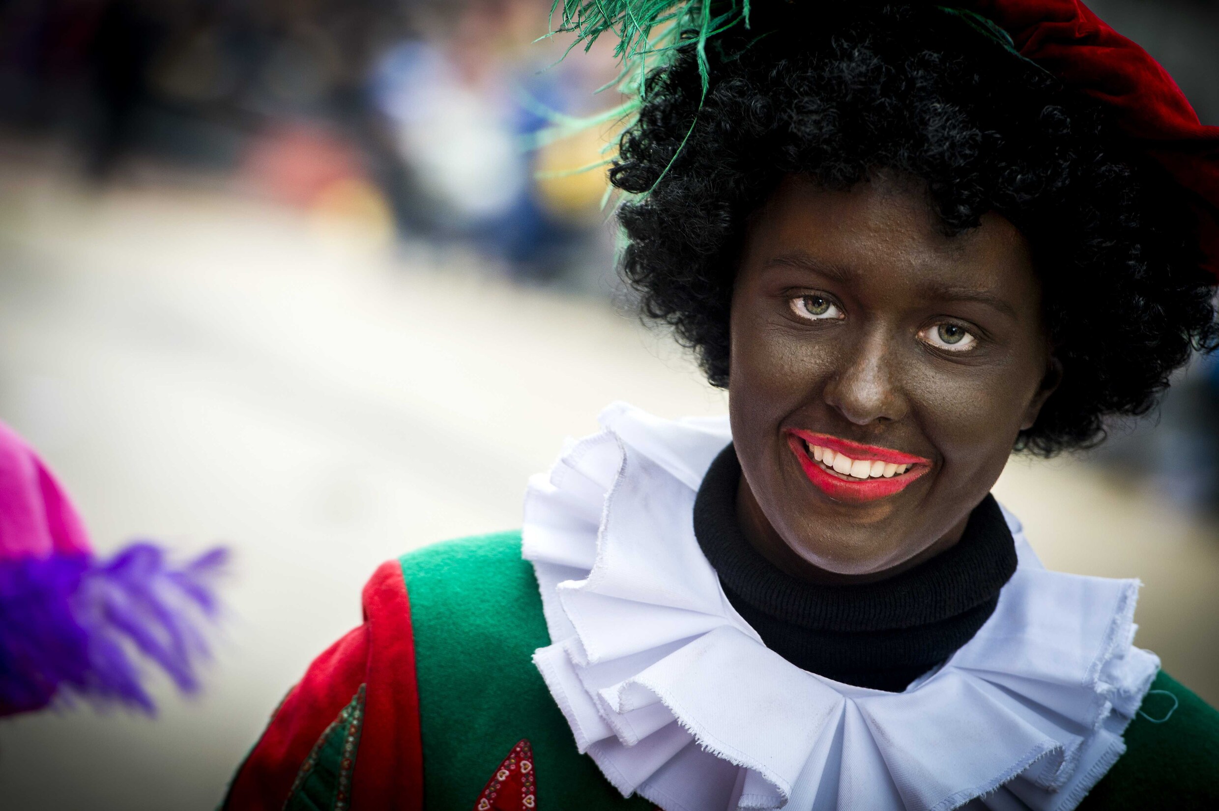 In de meeste gemeenten blijft Zwarte Piet gewoon zwart