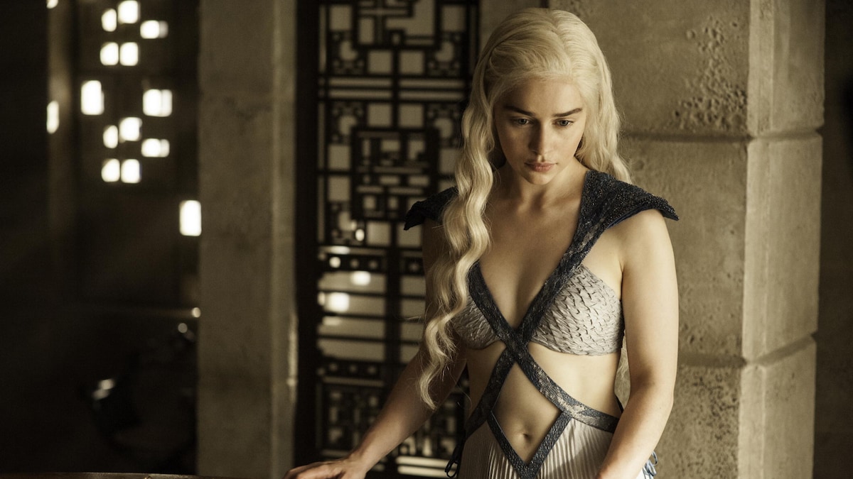 Recap Game of Thrones S05E01 - Flashbacks en mannelijk naakt | de Volkskrant