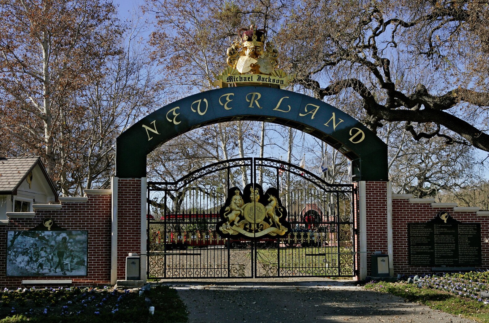 Michael Jacksons Neverland staat te koop onder een andere naam