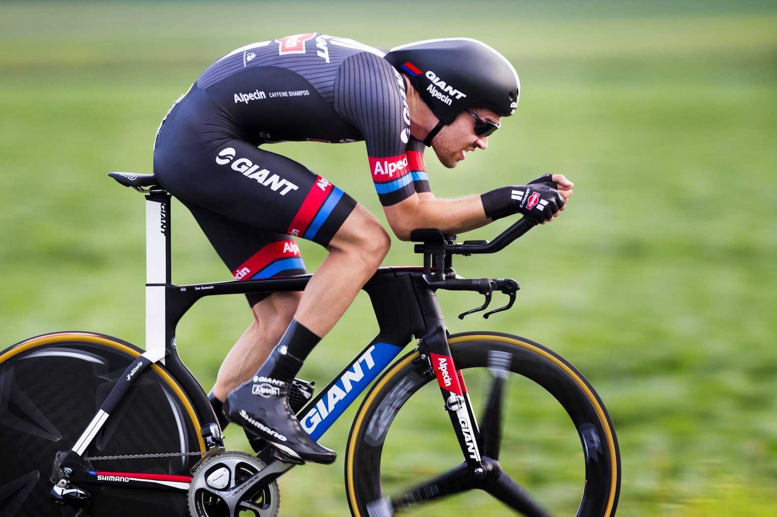 Kelderman onttroont Dumoulin op NK tijdrijden | de Volkskrant