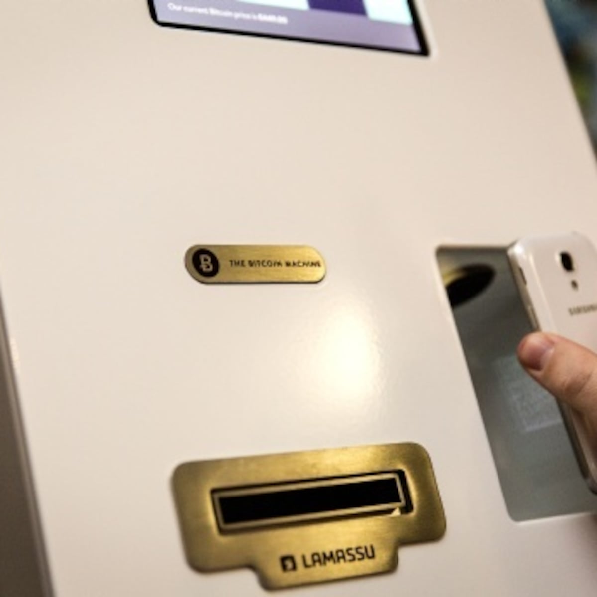 Eerste Bitcoin-automaat van Nederland geopend in Den Haag | de Volkskrant