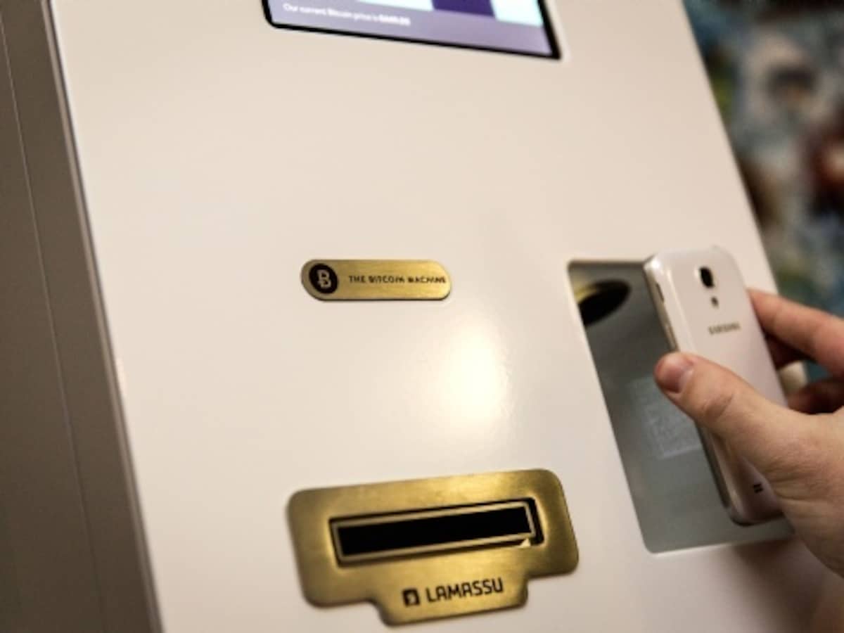 Eerste Bitcoin-automaat van Nederland geopend in Den Haag | de Volkskrant